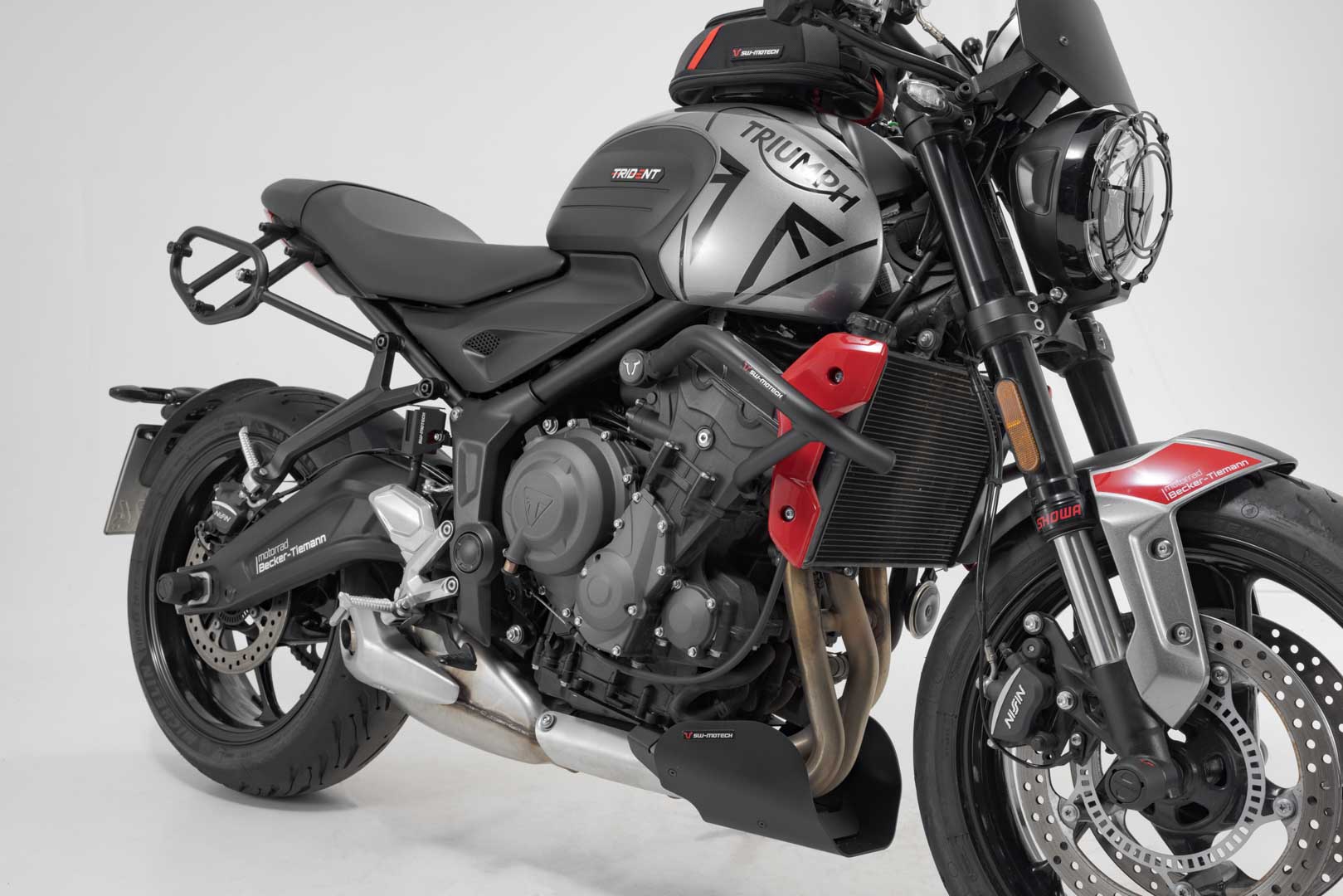SW-Motech Crash bar - Negru. Trident Triumph 660 (21-). Figura 1 SW-Motech Crash bar - Negru. Trident Triumph 660 (21-). Figura 1