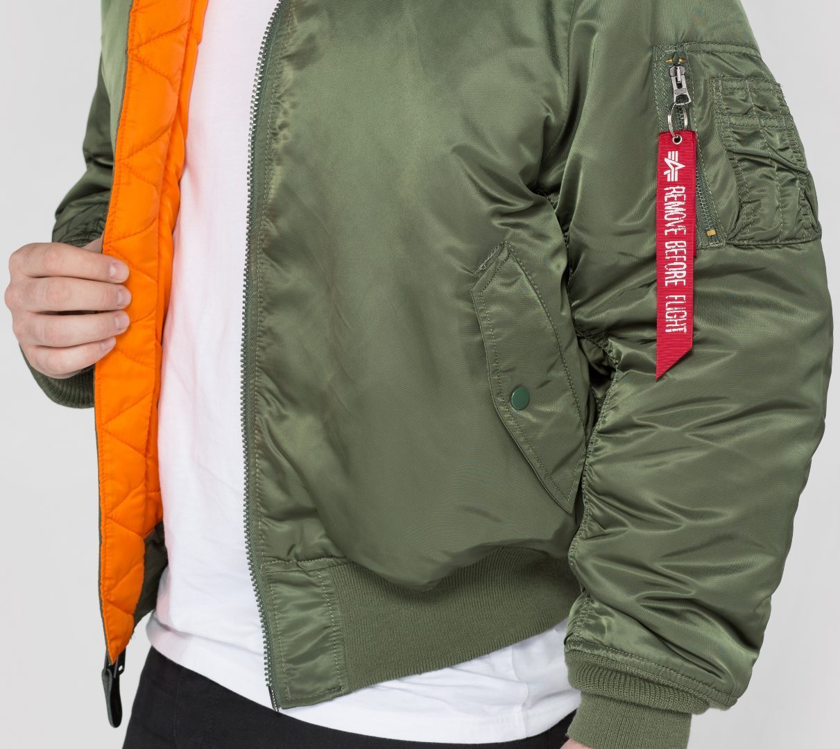 Alpha Industries MA-1 Giacca oliva M Figura 4