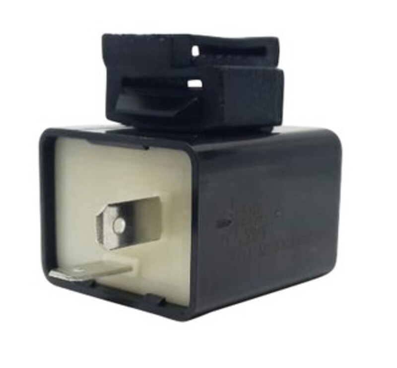TECNIUM med DZE Blinkersrelä 2 X 10W + 3W Figur 1