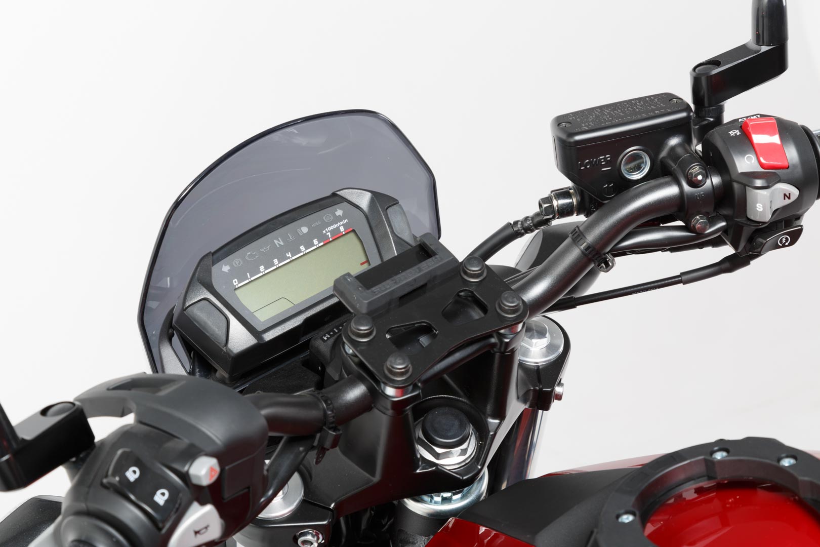 SW-Motech GPS-fäste för styr - Svart. BMW / Honda / Suzuki modeller. Figur 2