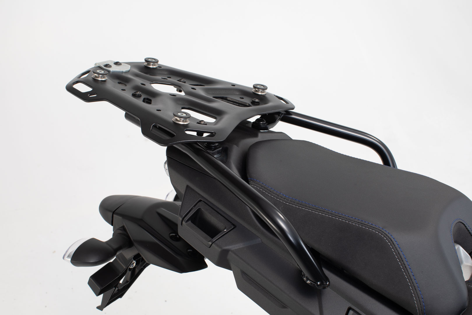 SW-Motech ADVENTURE-RACK - Negru. Yamaha MT-09 Tracer/ Tracer 900 GT. Figura 3