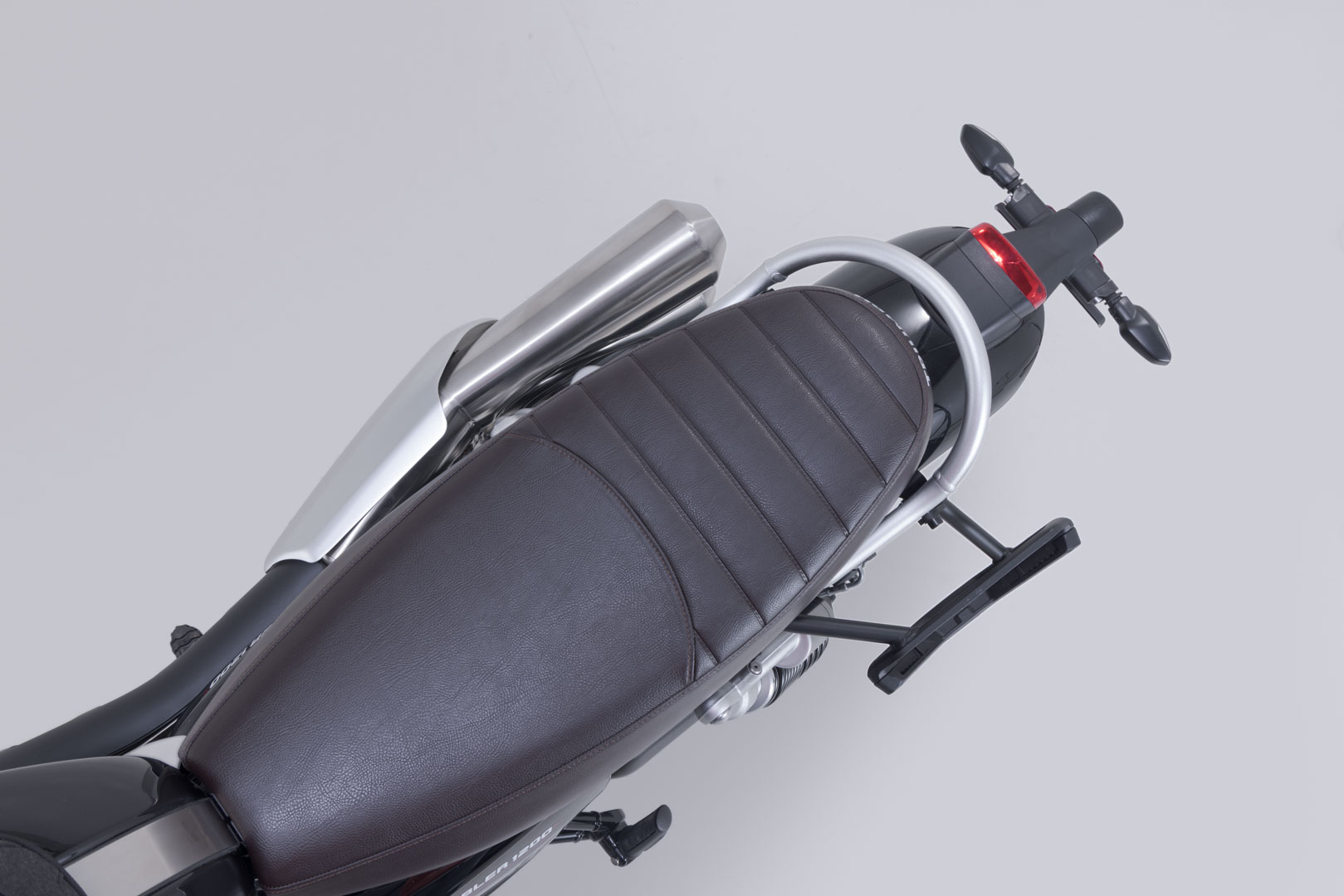 SW-Motech V-LOC Side Carrier vänster – Triumph Scrambler 1200 XC/XE (18-), X/XE (23-). Figur 5