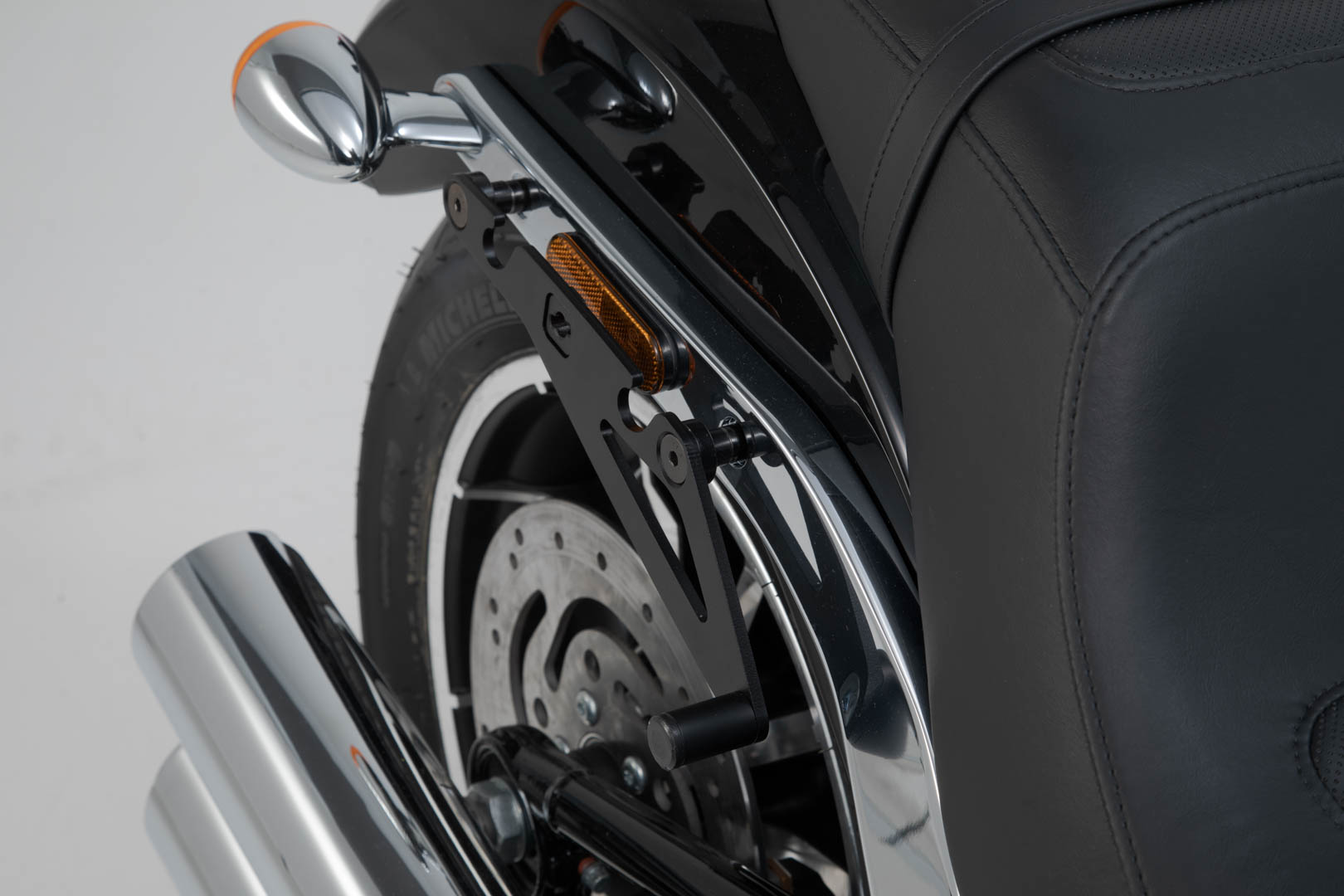 SW-Motech SLH carrier lateral LH1 dreapta - Harley-Davids. Softail Low Rider/S (17-). Pentru LH1. Figura 3