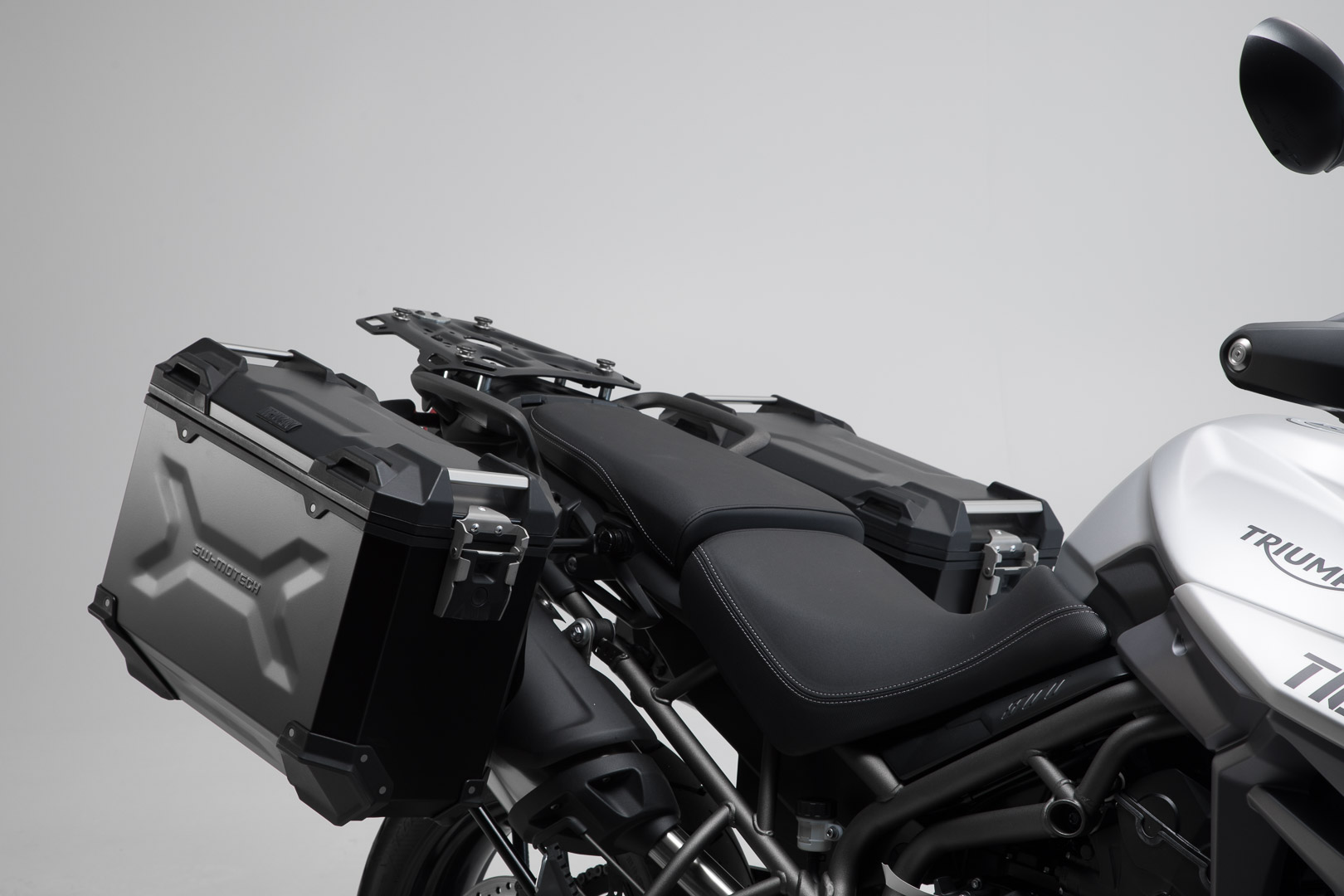 SW-Motech SysBag WP L / L-system - Triumph Tiger 800-modeller (10-). Figur 3