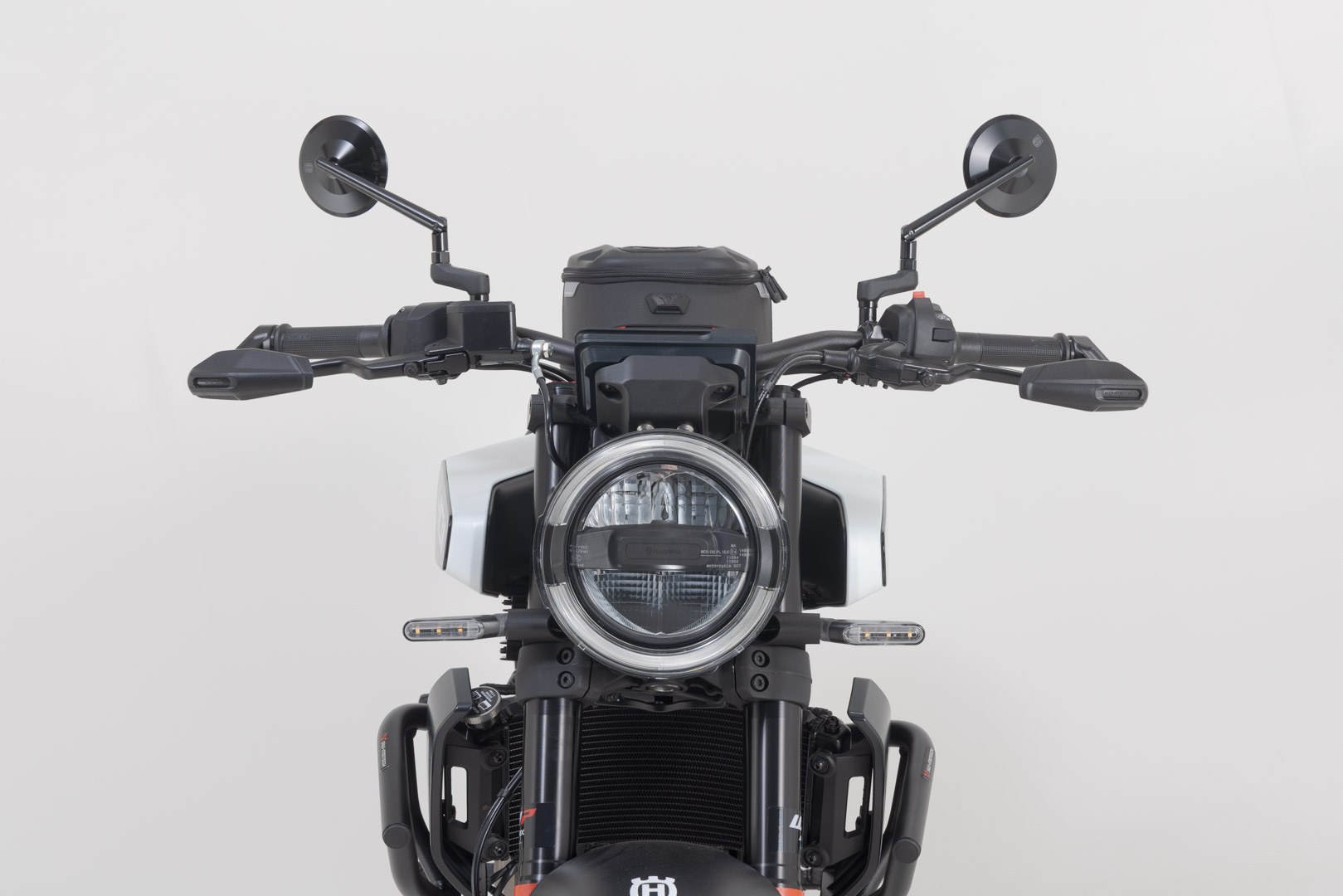 Protecții SW-Motech cu protecție împotriva vântului - Negru. Husqvarna Svartpilen/Vitpilen 401 (23-). Figura 2