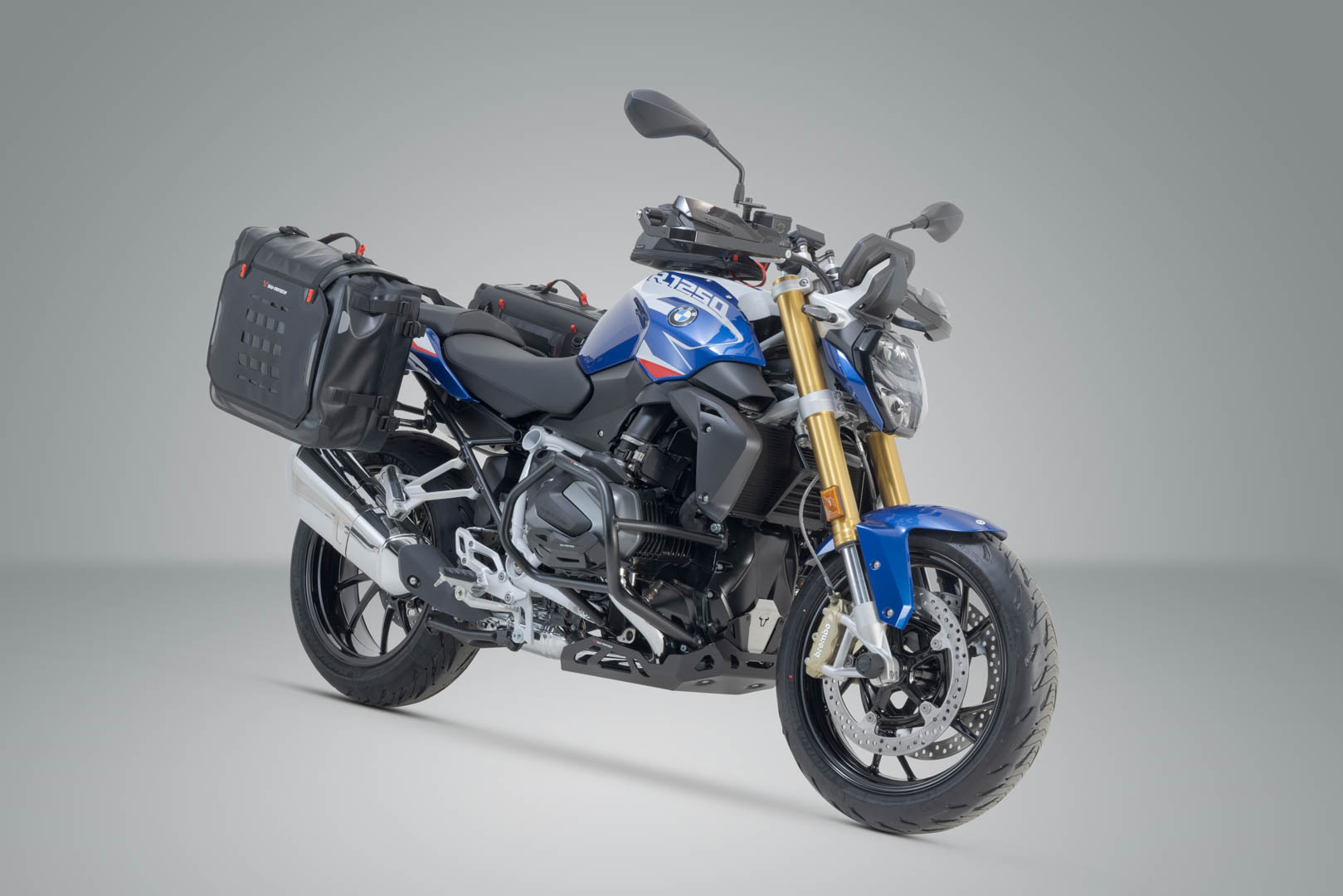 SW-Motech SysBag WP L/L sistem - BMW R 1200 R/RS (14-18), R 1250 R/RS (18-). Figura 2