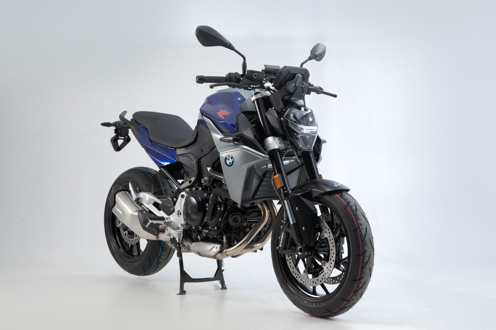 SW-Motech Centerstand - Preto. BMW F 900 R (19-) com bmw baixando. Figura 4