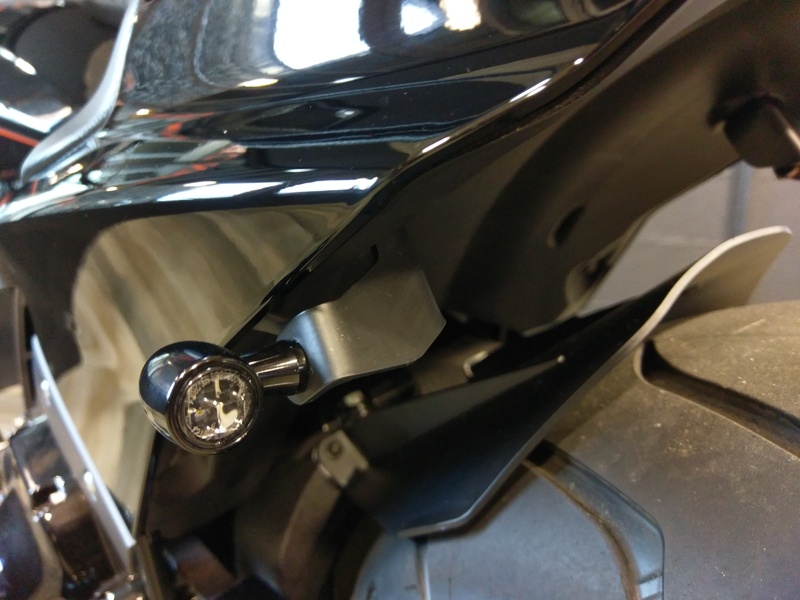 Design de acces Ținătoare de semnalizare negre de pereche Harley Davidson FXDR114 Figura 3