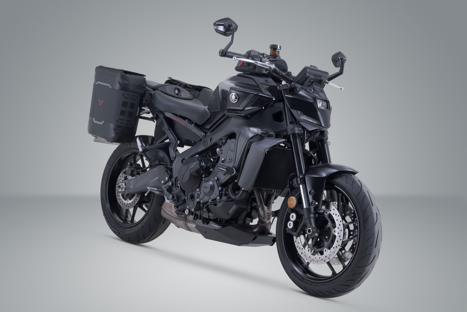 SW-Motech Side Bag WP-system V-LOC - 16/16 l. Yamaha MT-09 (23-). Figur 2