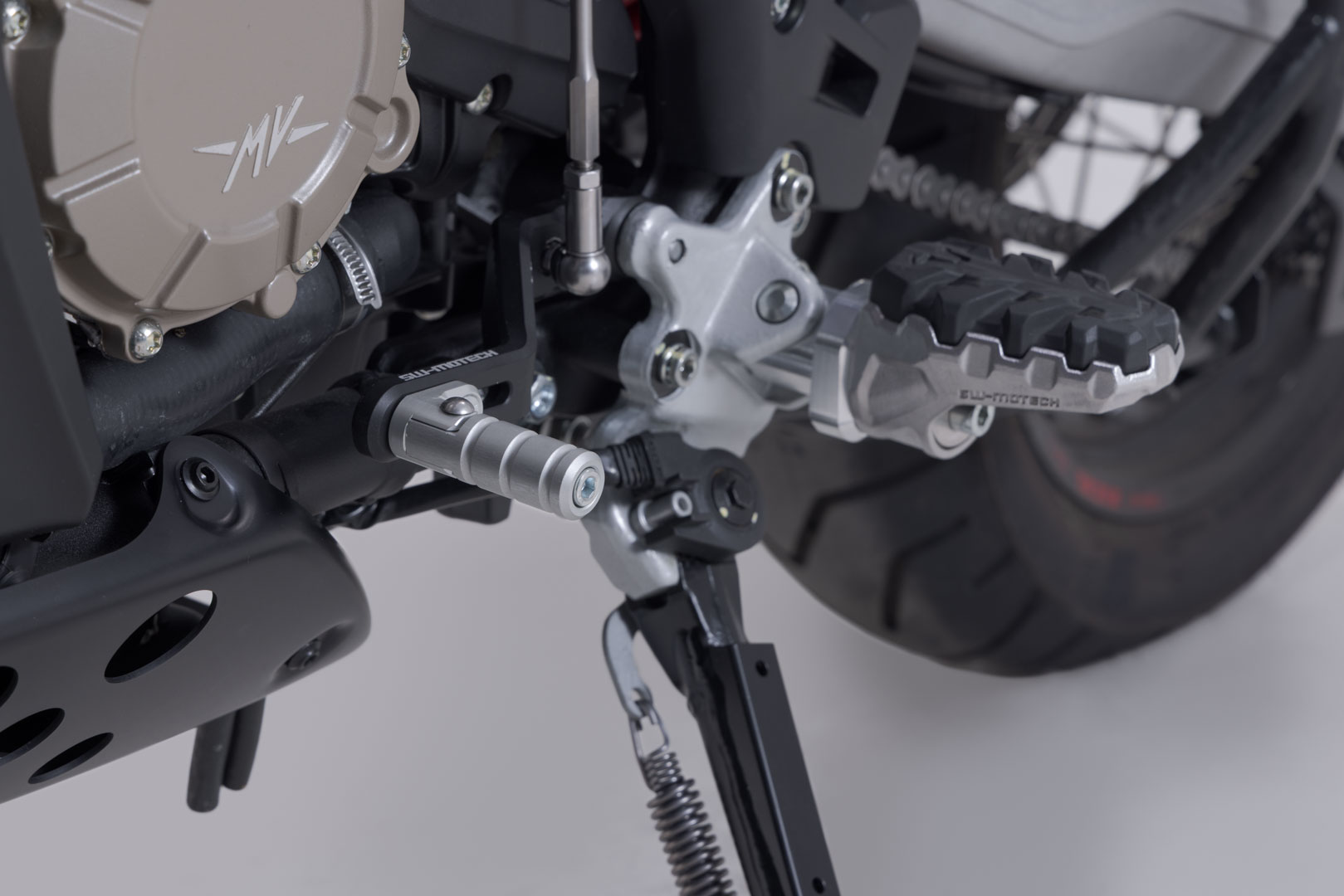 SW-Motechのギアレバー - MVアグスタ・エンデューロ・ヴェローチェ(24-)。 図2