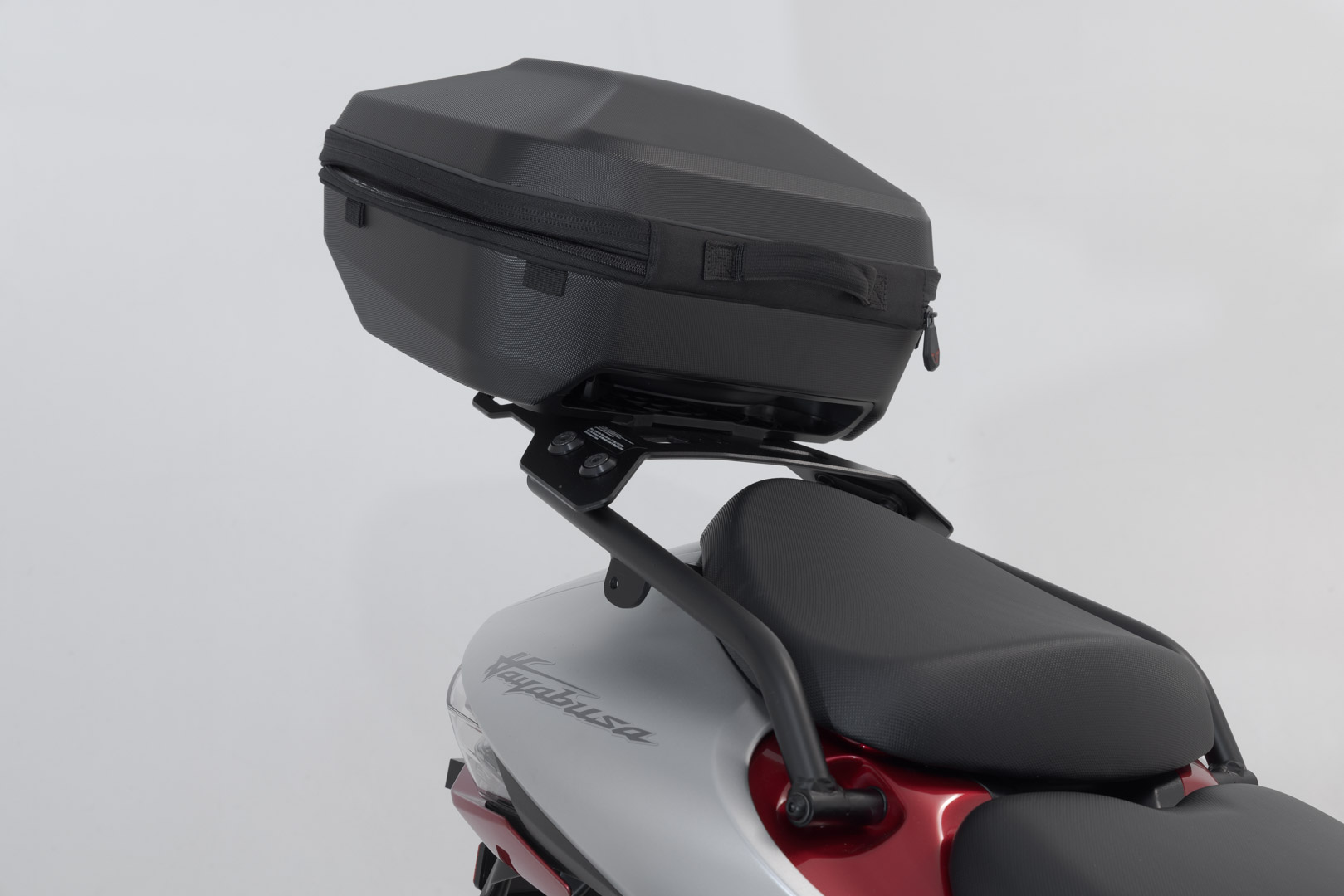 SW-Motech STREET-RACK - Negru. Suzuki GSX1300R Hayabusa (20-). Figura 5