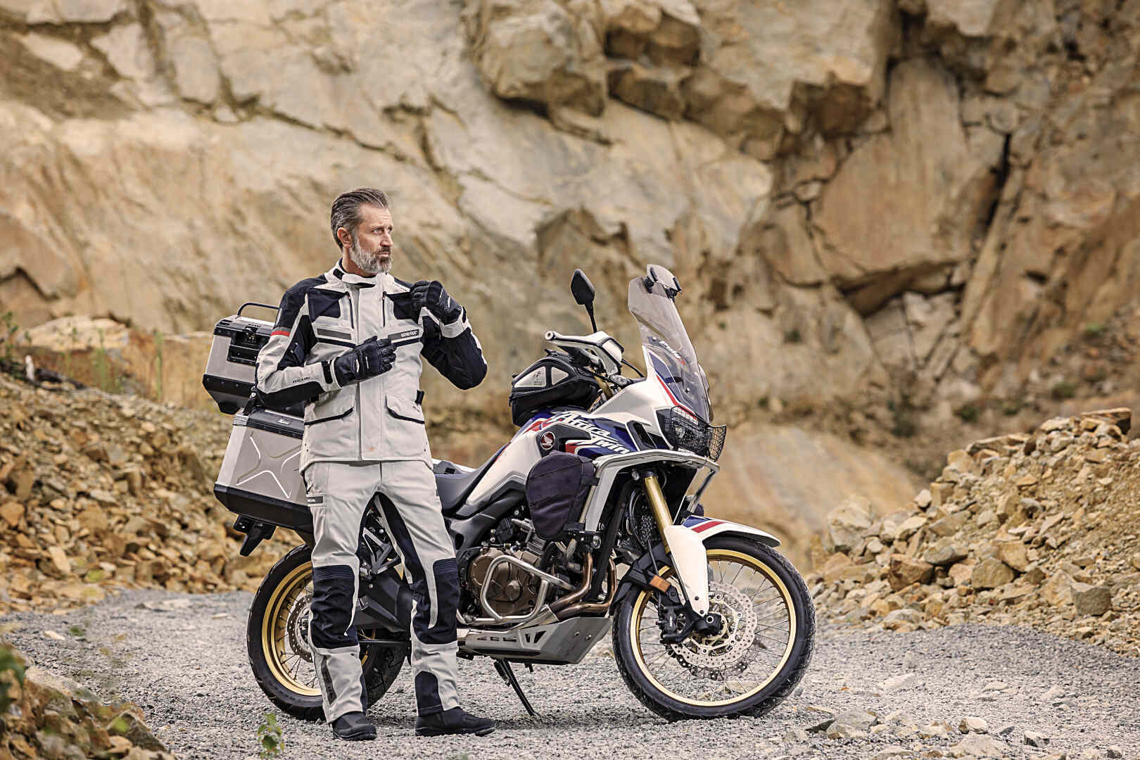 Richa Atlantic Gore-Tex waterproof Motorcycle Textile Jacket light grey/black 4XL Figure 4