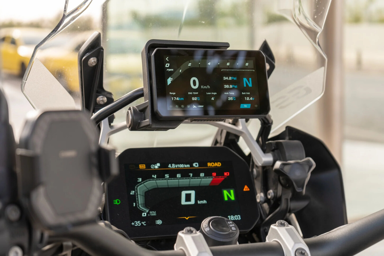 CHIGEE AIO-5 Play Multimediasystem för motorcykel för BMW Figur 2