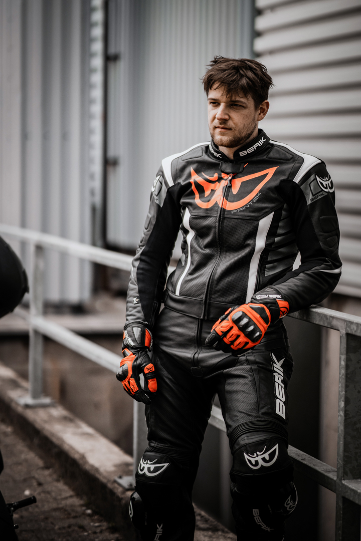Berik Zakura Motorcycle Leather Jacket black/white/red/grey 58 Figure 3