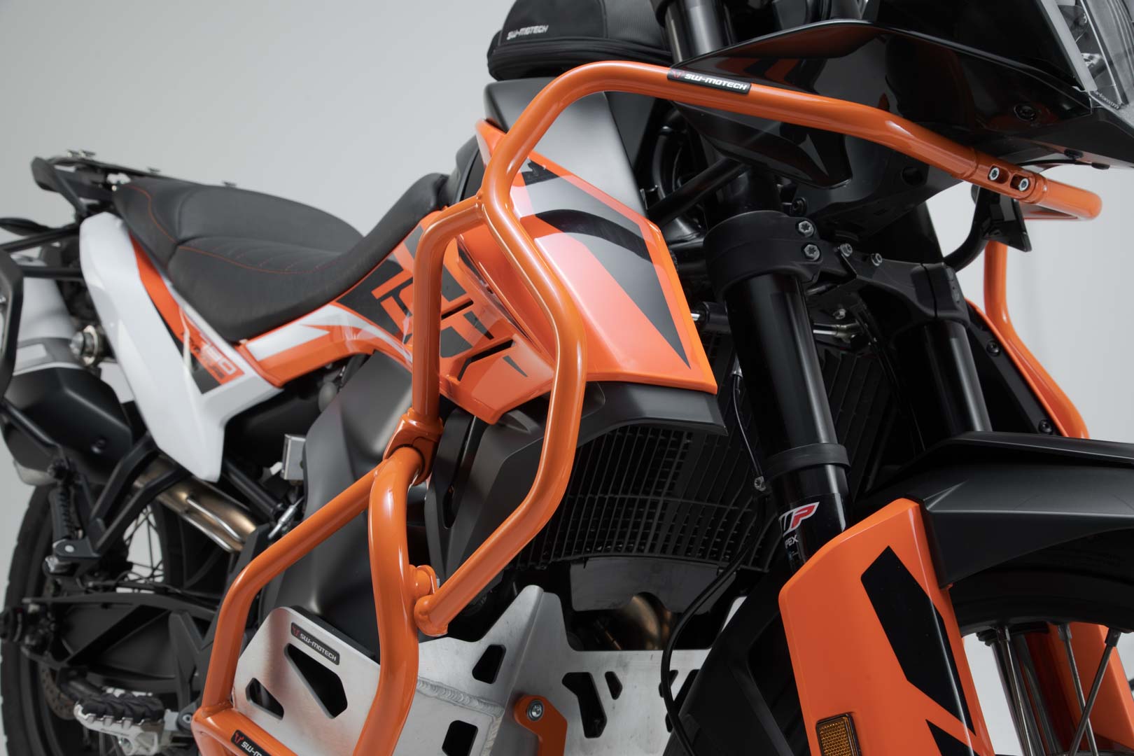 SW-Motech Upper crash bar - Portocaliu. KTM 790 Adv/R (19-21), 890 Adv/R (20-22). Figura 4
