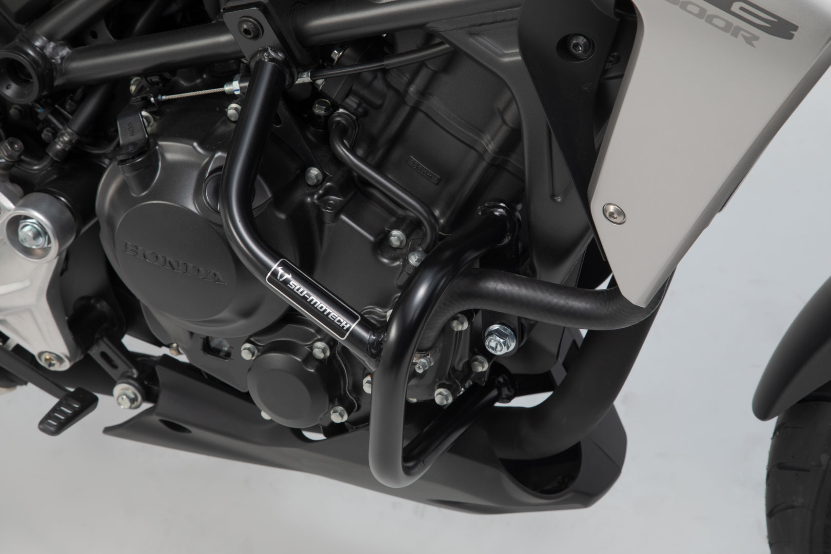 SW-Motech Crash bar - Svart. Honda CB300R (18-). Figur 3