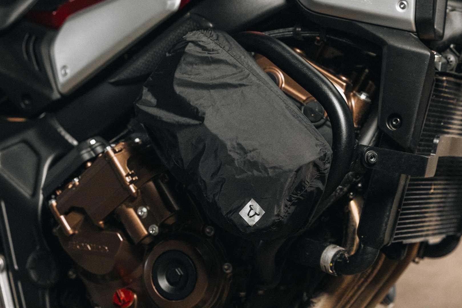 Punga de accesorii SW-Motech Legend Gear LA9 - Neagră. 2,5 l. Figura 4