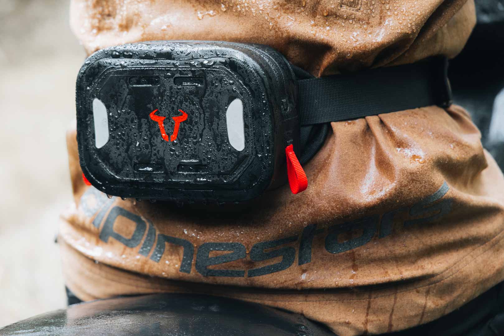 SW-Motech Belt WP - Negru. Rezistență la apă. Figura 3