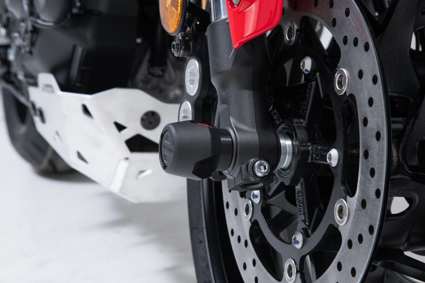 Set SW-Motech Slider pentru puntea față - Negru. Yamaha Tracer 9 / GT (20-). Figura 5