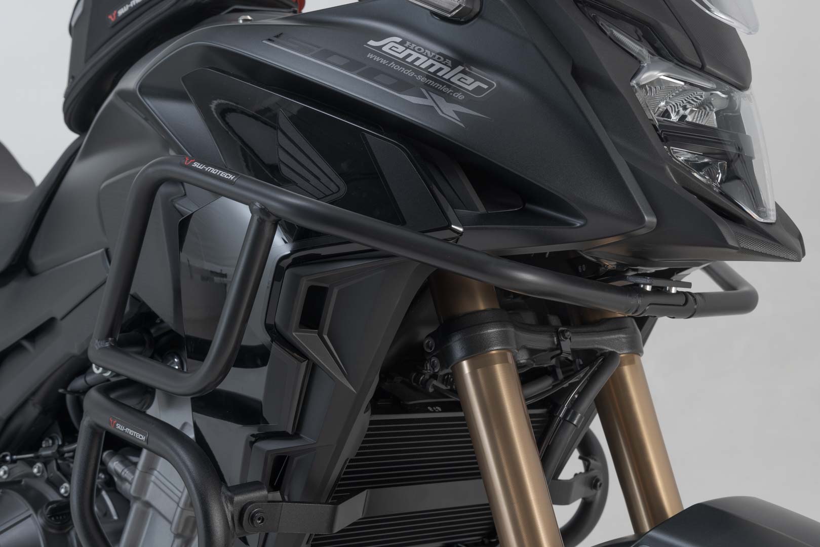 SW-Motech bară superioară de siguranță - Neagră. Honda CB500X (18-). Figura 1
