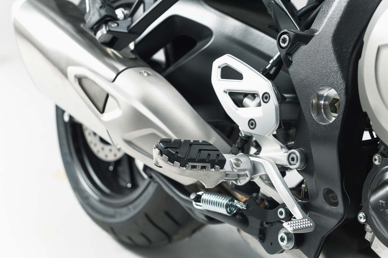 SW-Motech ION fotstöd kit - BMW-modeller (15-). Figur 2