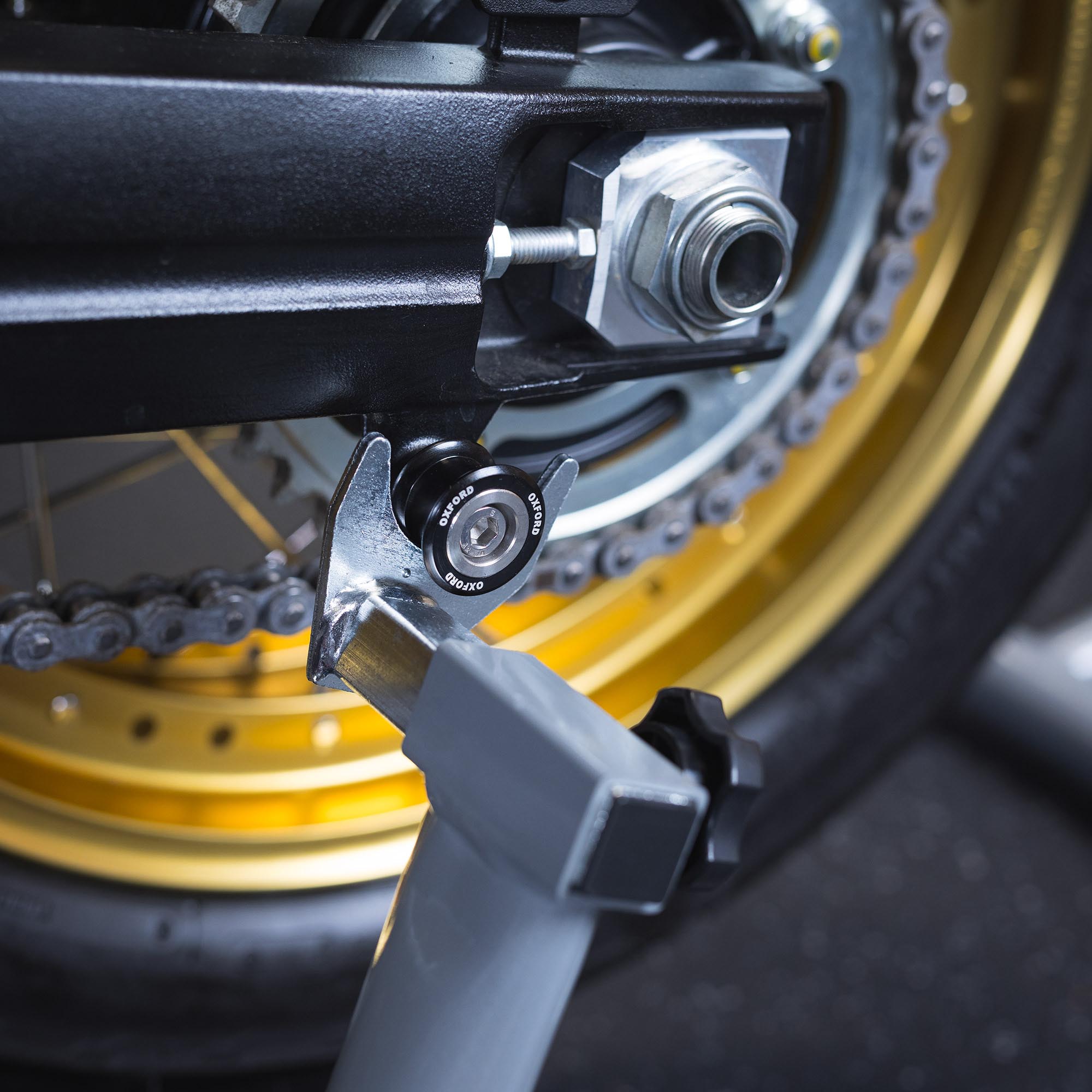 Oxford Premium Rear Paddock Stand Figura 10