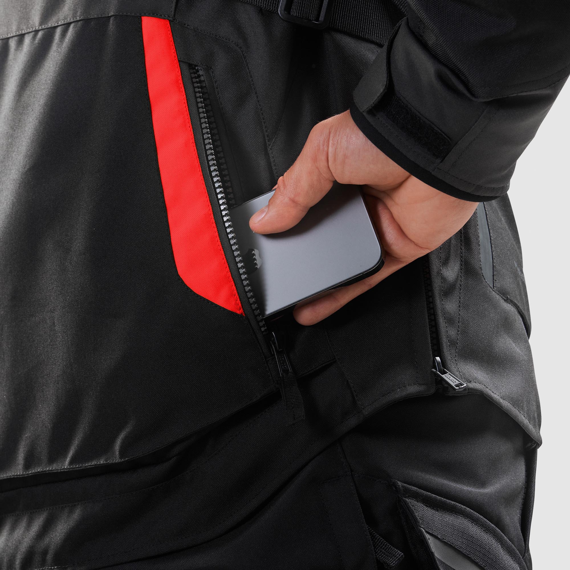 Side view of Rebelhorn Hiker 4 waterproof Motorcycle Textile Jacket