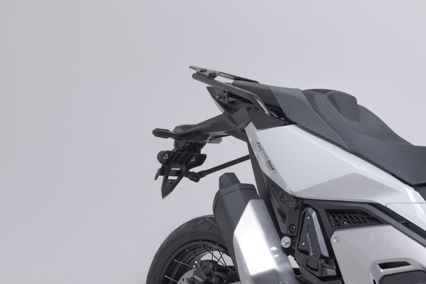 Portavion lateral SW-Motech PRO - Negru. Honda X-ADV (20-). Figura 5