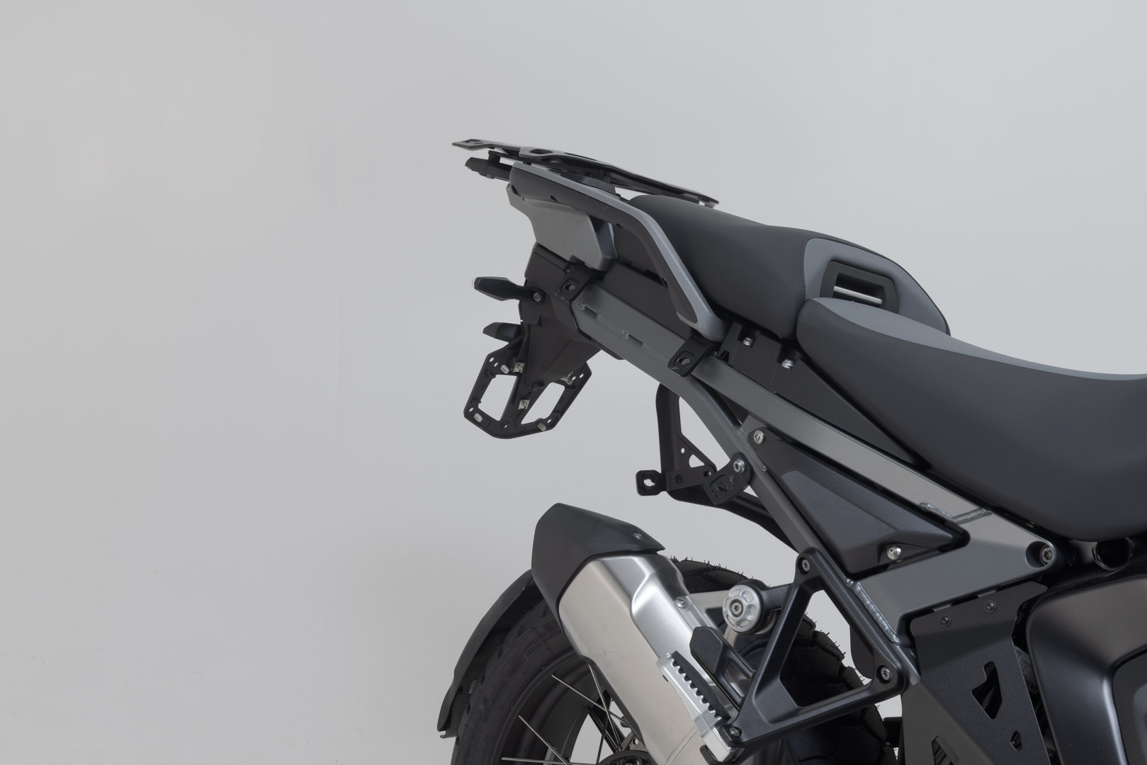 Portavion lateral SW-Motech PRO - Negru. BMW R 1300 GS Adventure (24-). Figura 5