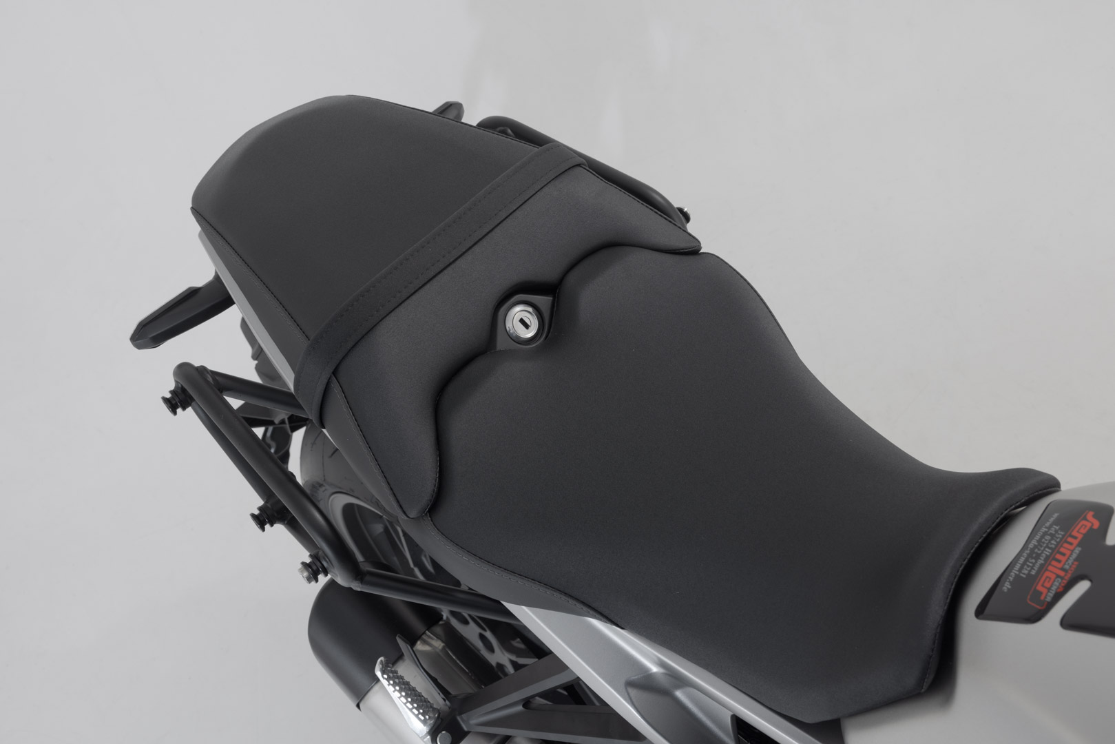 SW-Motech Legend Gear sistem de geantă laterală LC - Honda CB1000R (21-). Figura 5