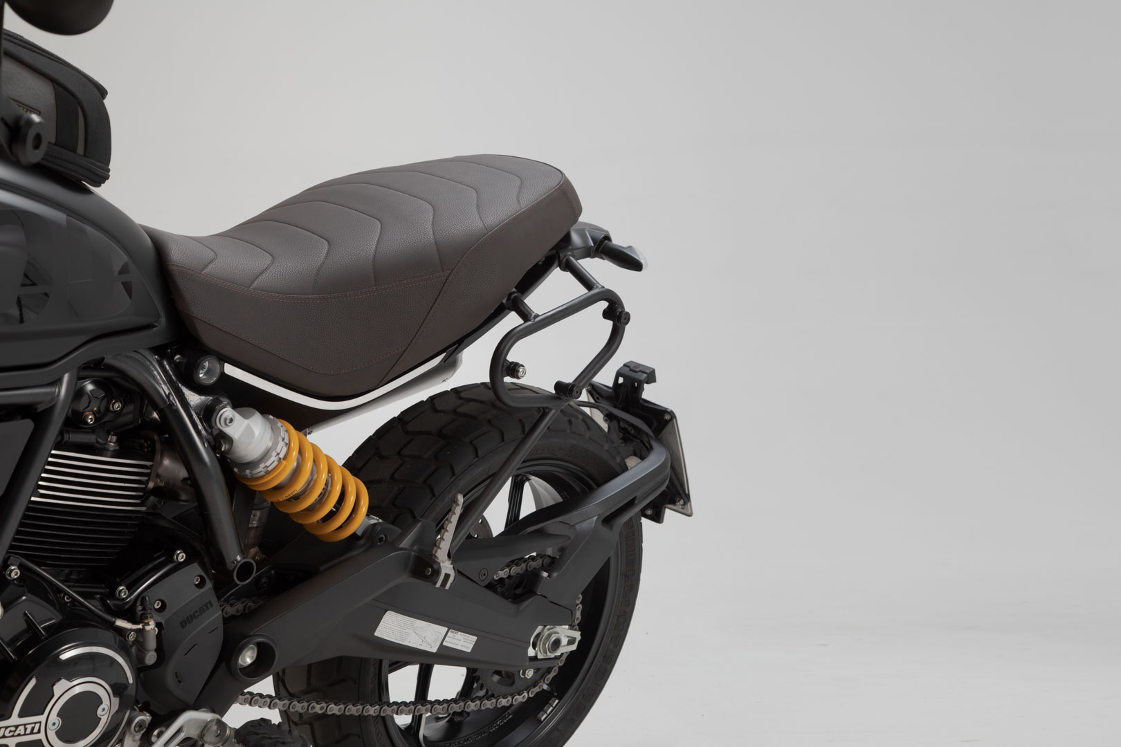 SW-Motech Legend Gear sistem de geantă laterală LC - modele Ducati Scrambler. Figura 4