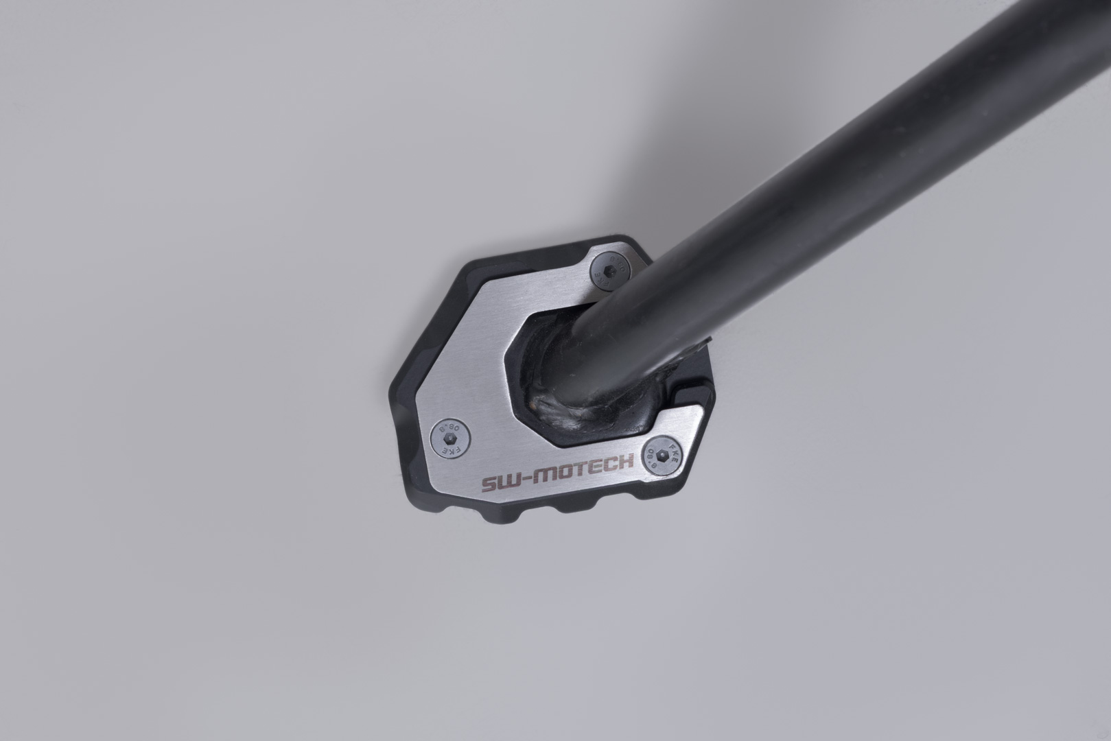 Extensie SW-Motech pentru piciorul lateral - Negru/argintiu. Suzuki DR-Z4S (25-). Figura 3