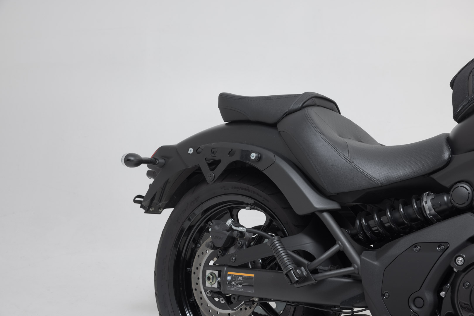 Portavion SW-Motech SLH lateral LH1 dreapta - Kawasaki Vulcan S (16-). Pentru LH1. Figura 3
