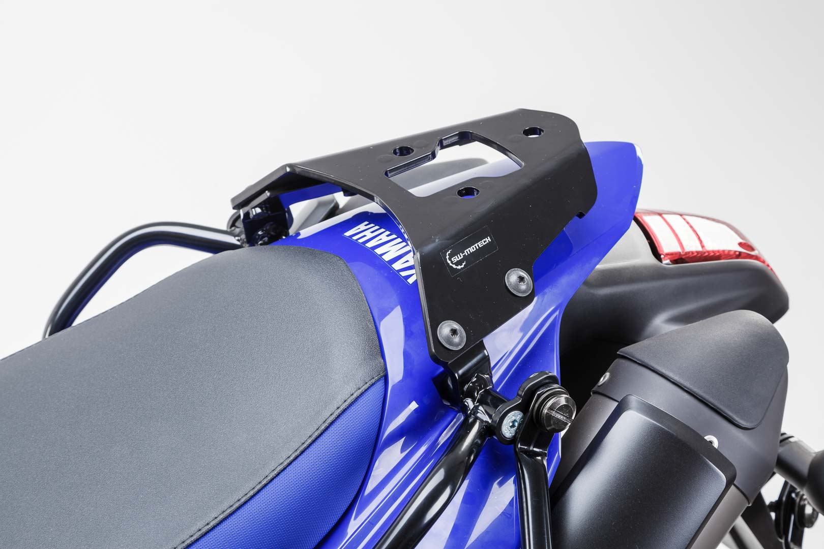 SW-Motech ALU-RACK - Negru. Yamaha XT 660 X / R (04-). Figura 1