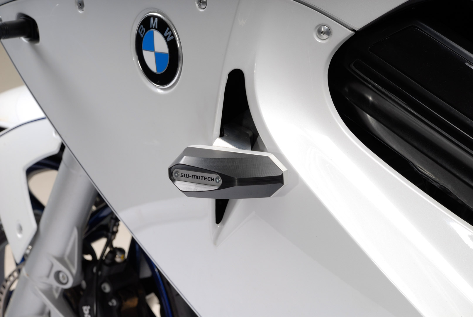 SW-Motech Frame skjutreglage kit - Svart. BMW F 800 ST (06-12). Figur 4