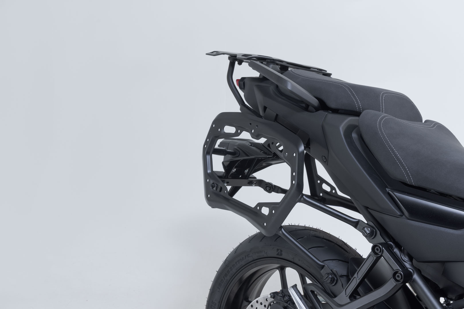 Sistem de carcasă rigidă SW-Motech DUSC - Negru. 41/41 L. Yamaha Tracer 9/GT/GT+ (24-). Figura 3