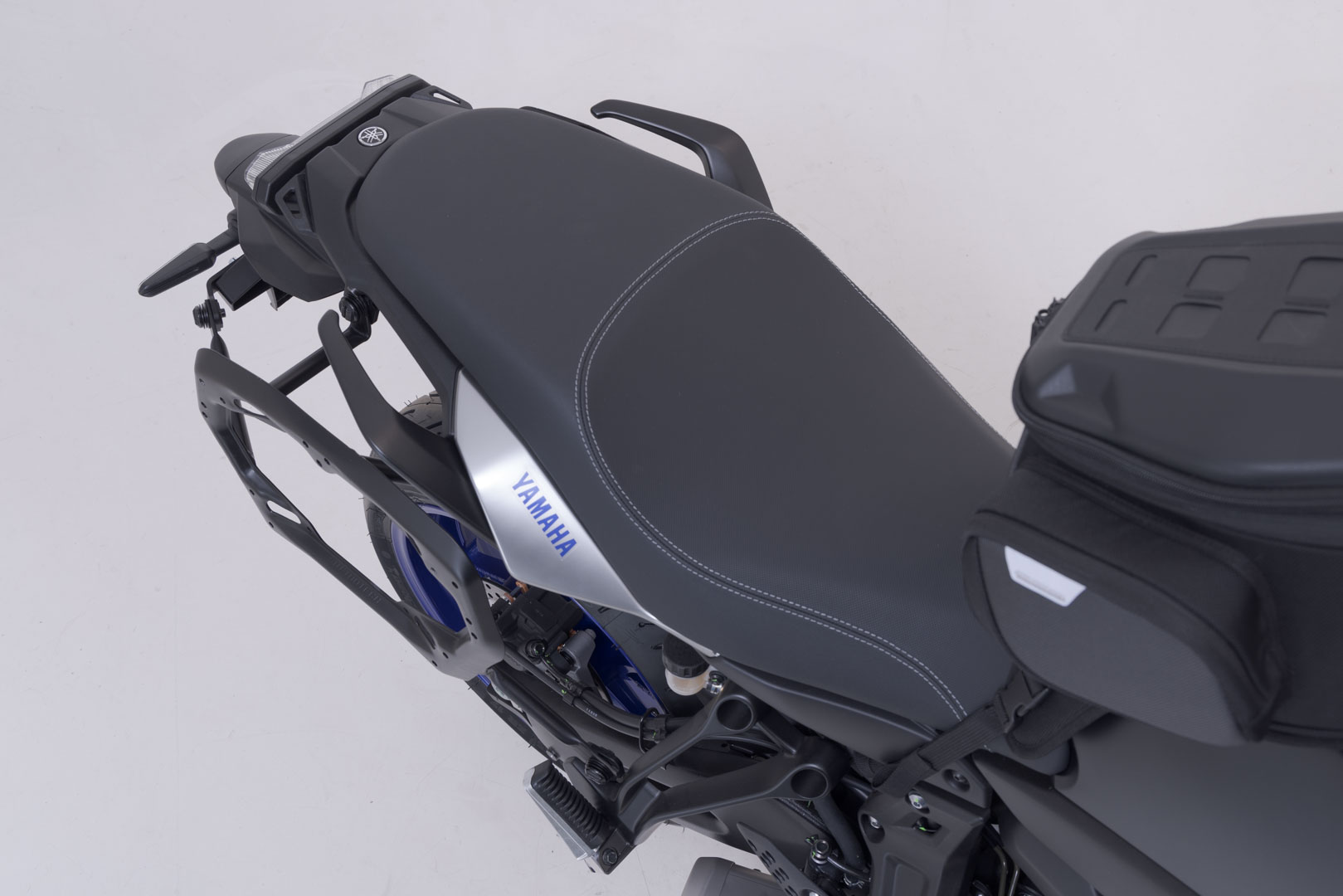 Setul SW-Motech Adventure DUSC cu majusculă L - Negru. Yamaha MT-07 Tracer (16-). Figura 4