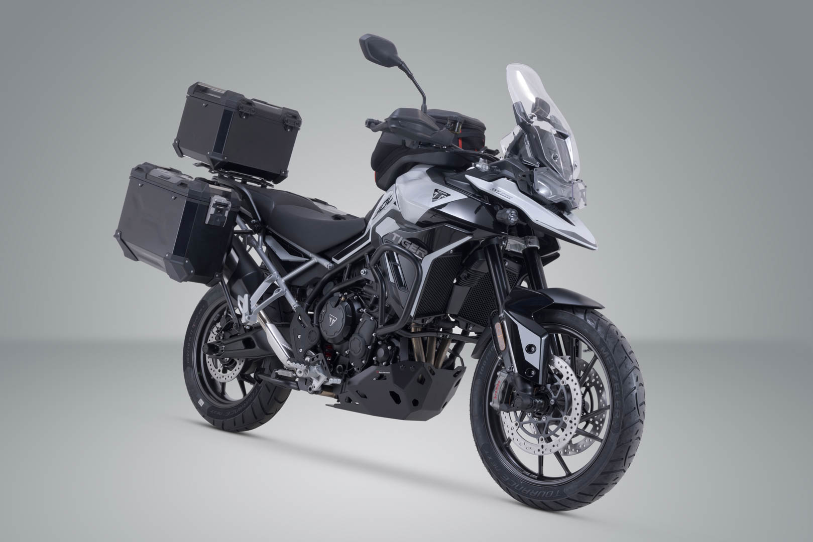 Setul SW-Motech Adventure Protecție - Triumph Tiger 900 GT Pro (23-). Figura 1