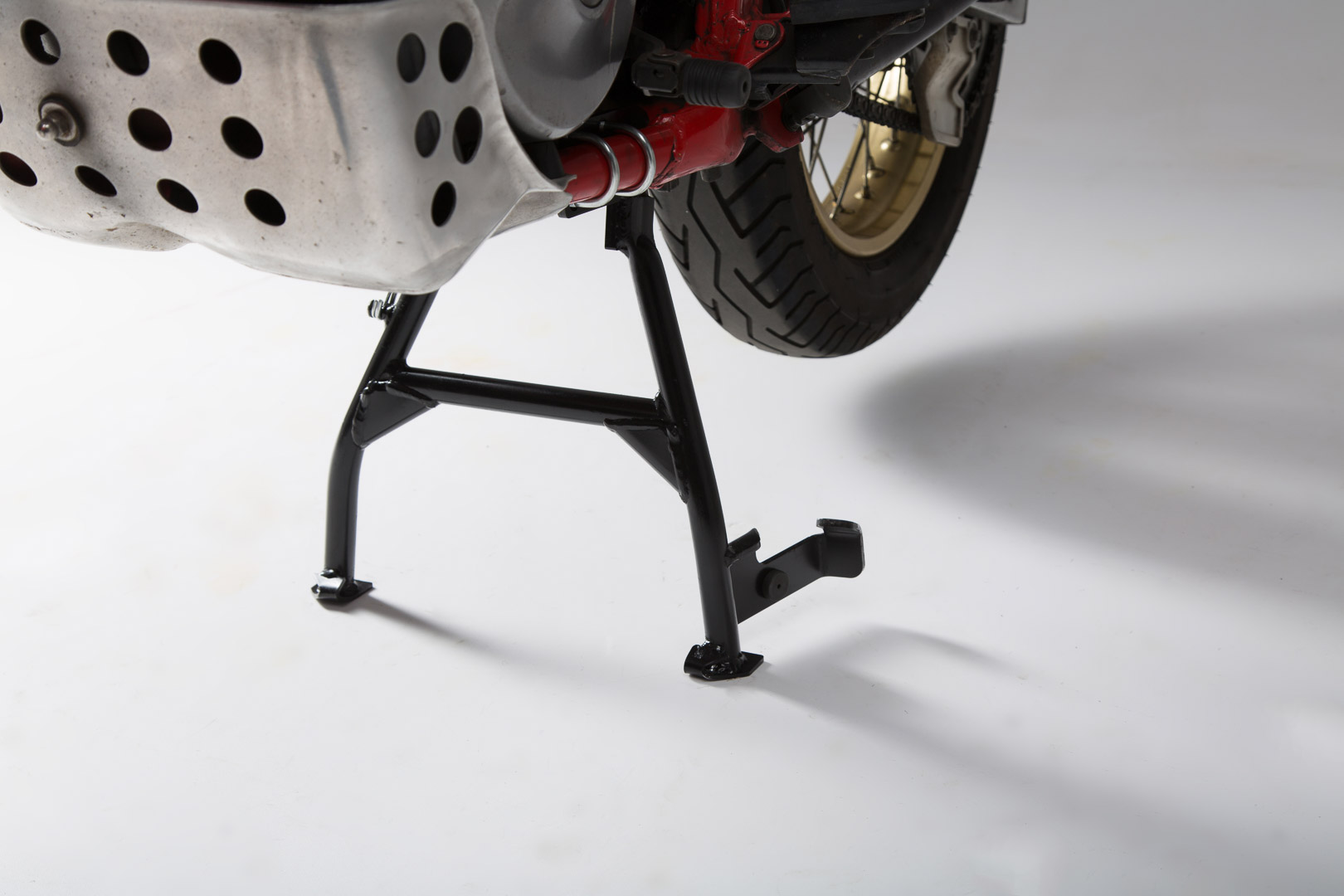 Standul SW-Motech - Negru. Honda NX650 Dominator (88-95). Figura 4