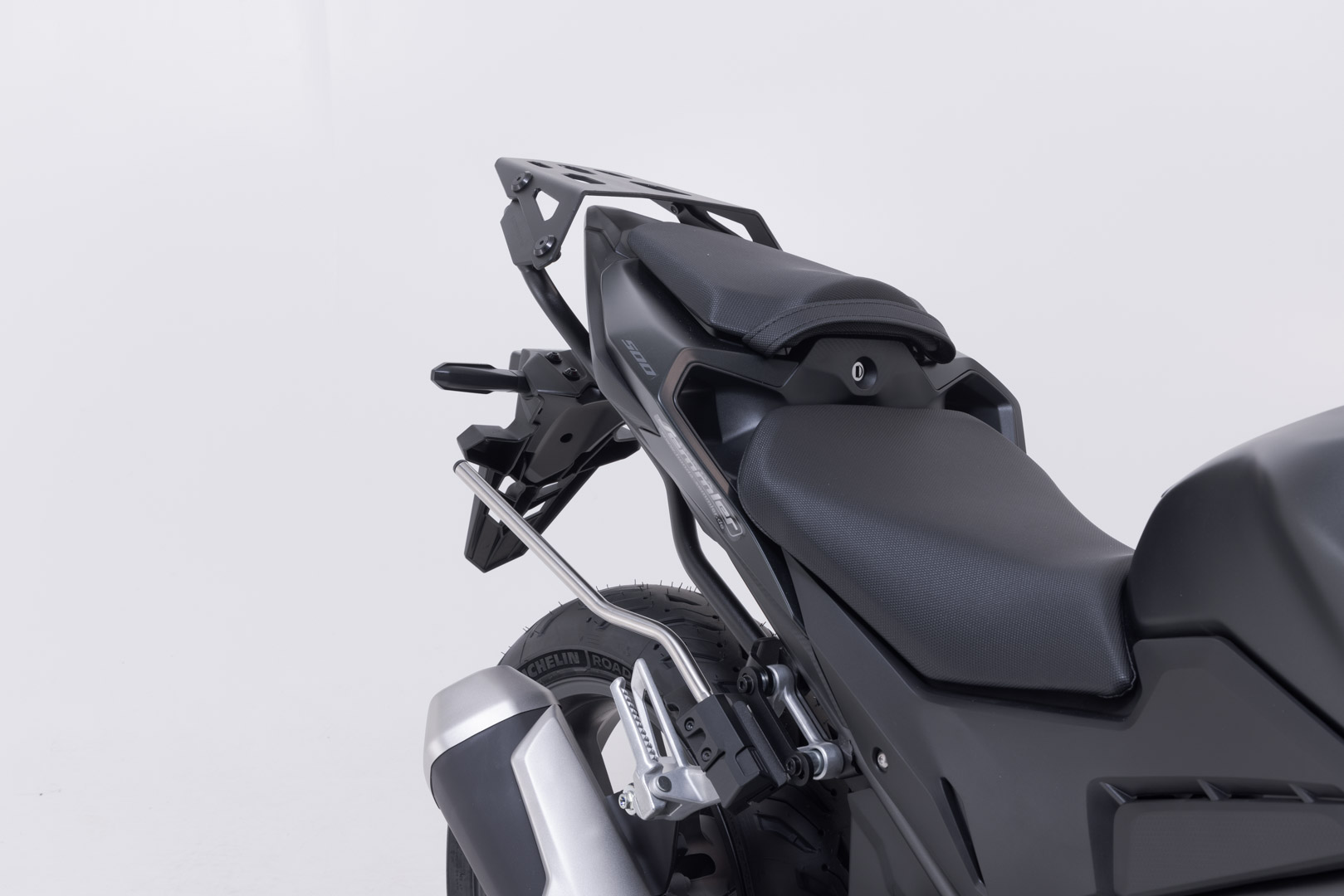 SW-Motech STREET-RACK - Negru. Honda CB500 Hornet (23-), CBR500R (23-). Figura 2