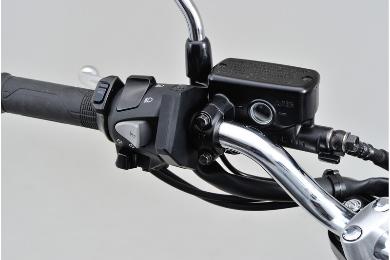 Daytona Slimmad USB Typ-A Strömförsörjning (2 ingångar) - Styre Ø22,2/25,4 Figur 1