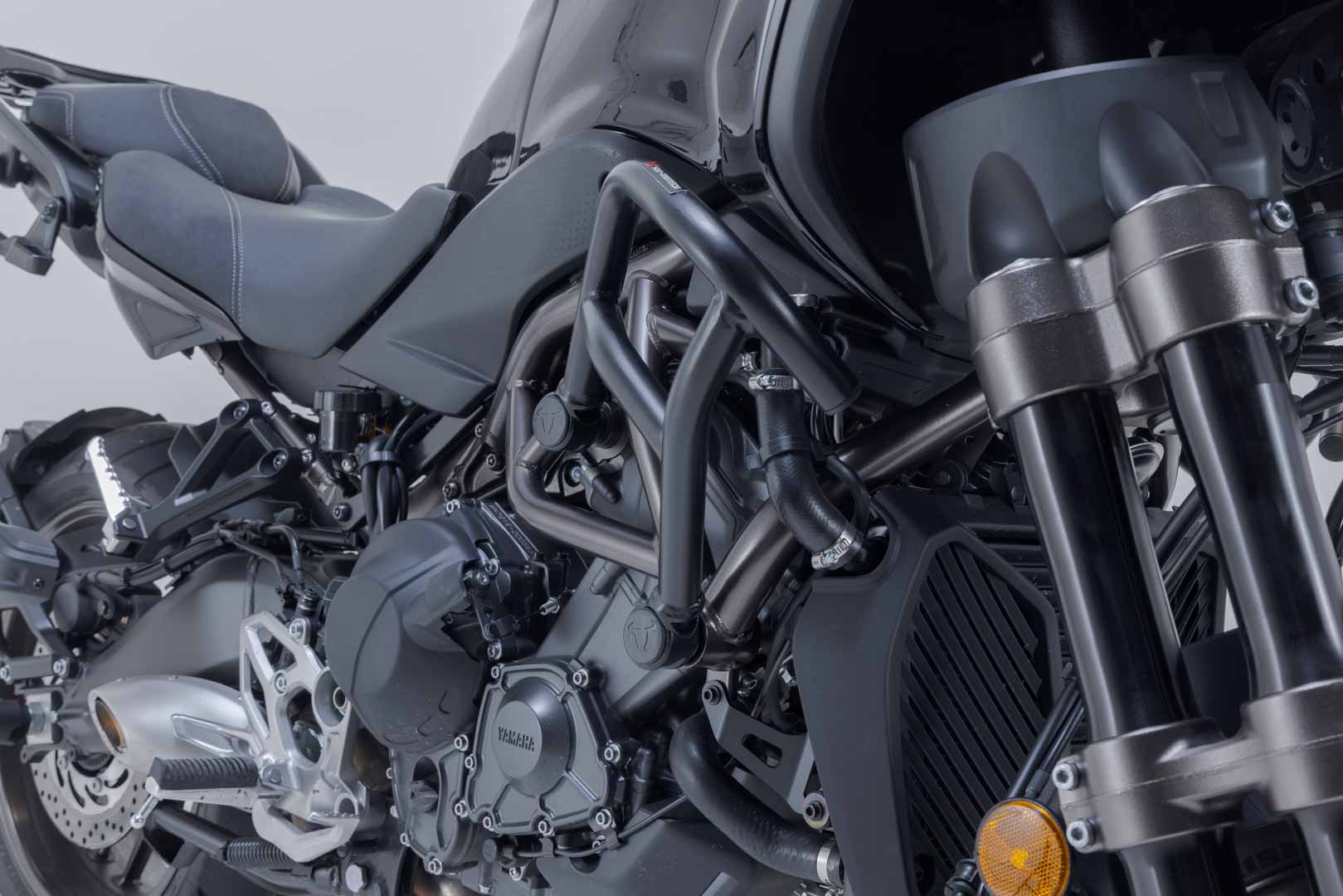 SW-Motech Krockbåge - Svart. Yamaha Niken GT (22-). Figur 5