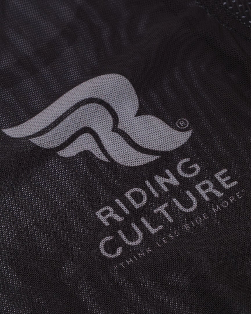 Side view of Riding Culture Sender 1.1 Long Sleeve Cycling Jersey