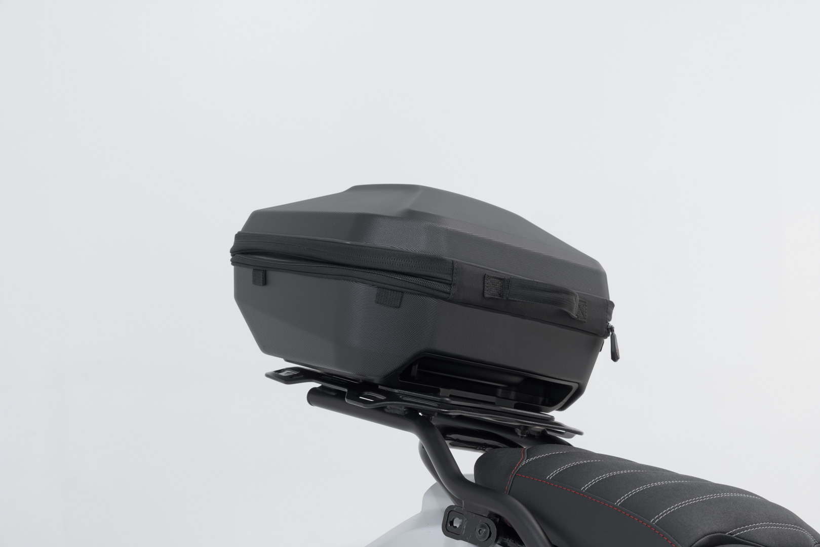 Sistem topcase SW-Motech URBAN ABS - Ducati DesertX (22-). Figura 5