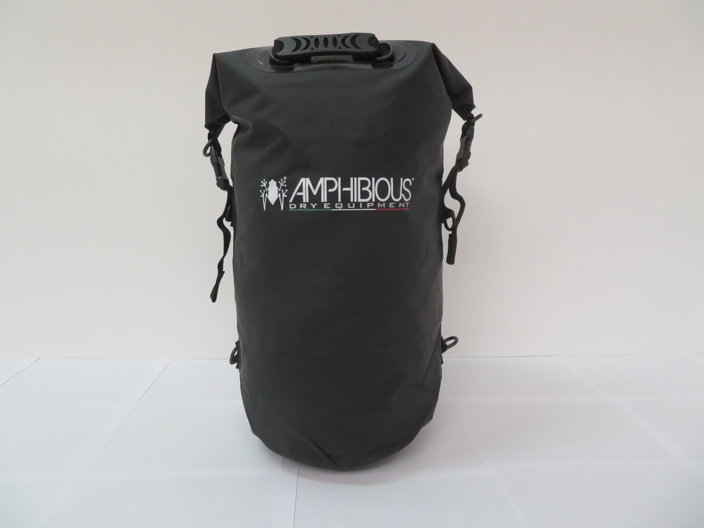 Amphibious Tube Borsa impermeabile nero 5 litri Figura 4