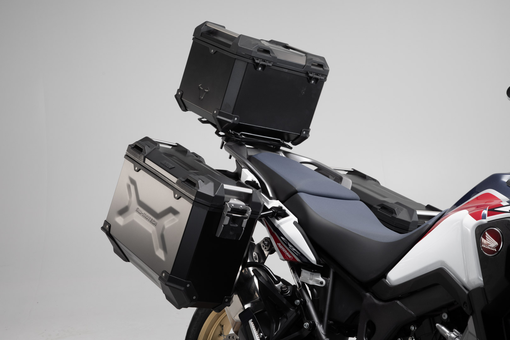 Setul de aventură SW-Motech TRAX ADV - Argint. Honda CRF1000L Africa Twin (18-). Figura 2