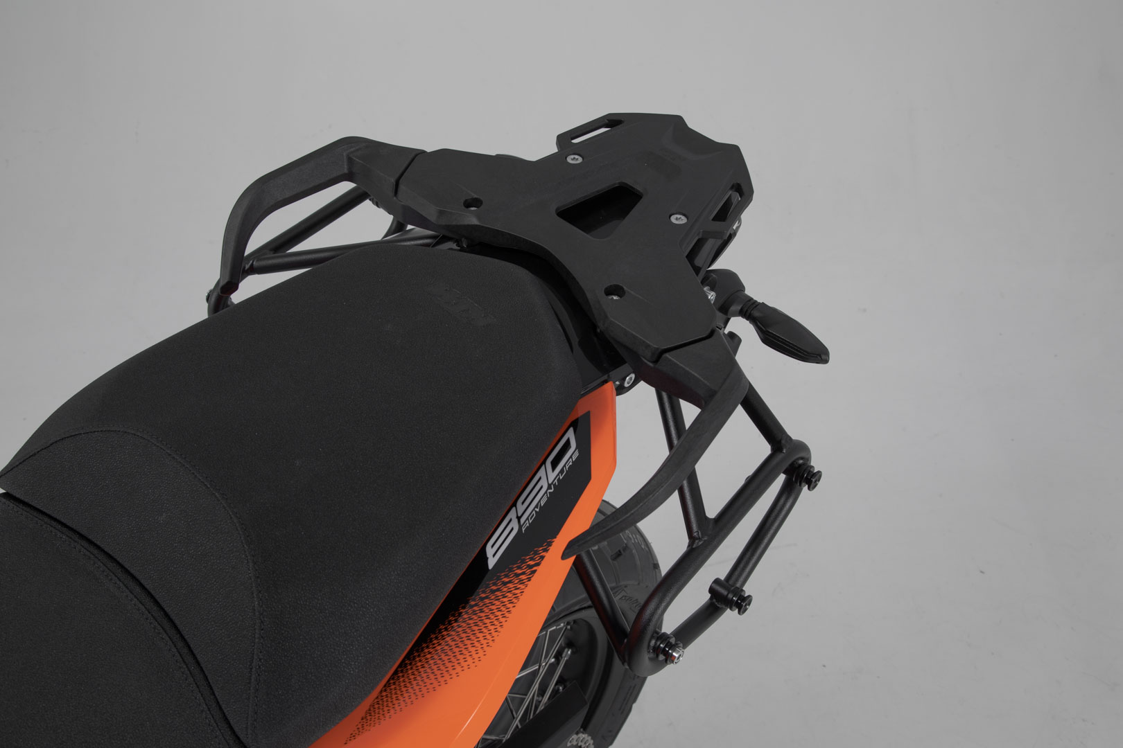 Sistem lateral SW-Motech URBAN ABS - 2x 16,5 l. KTM 790 Adv/R, 890 Adv/R, 890 SM T. Figura 5