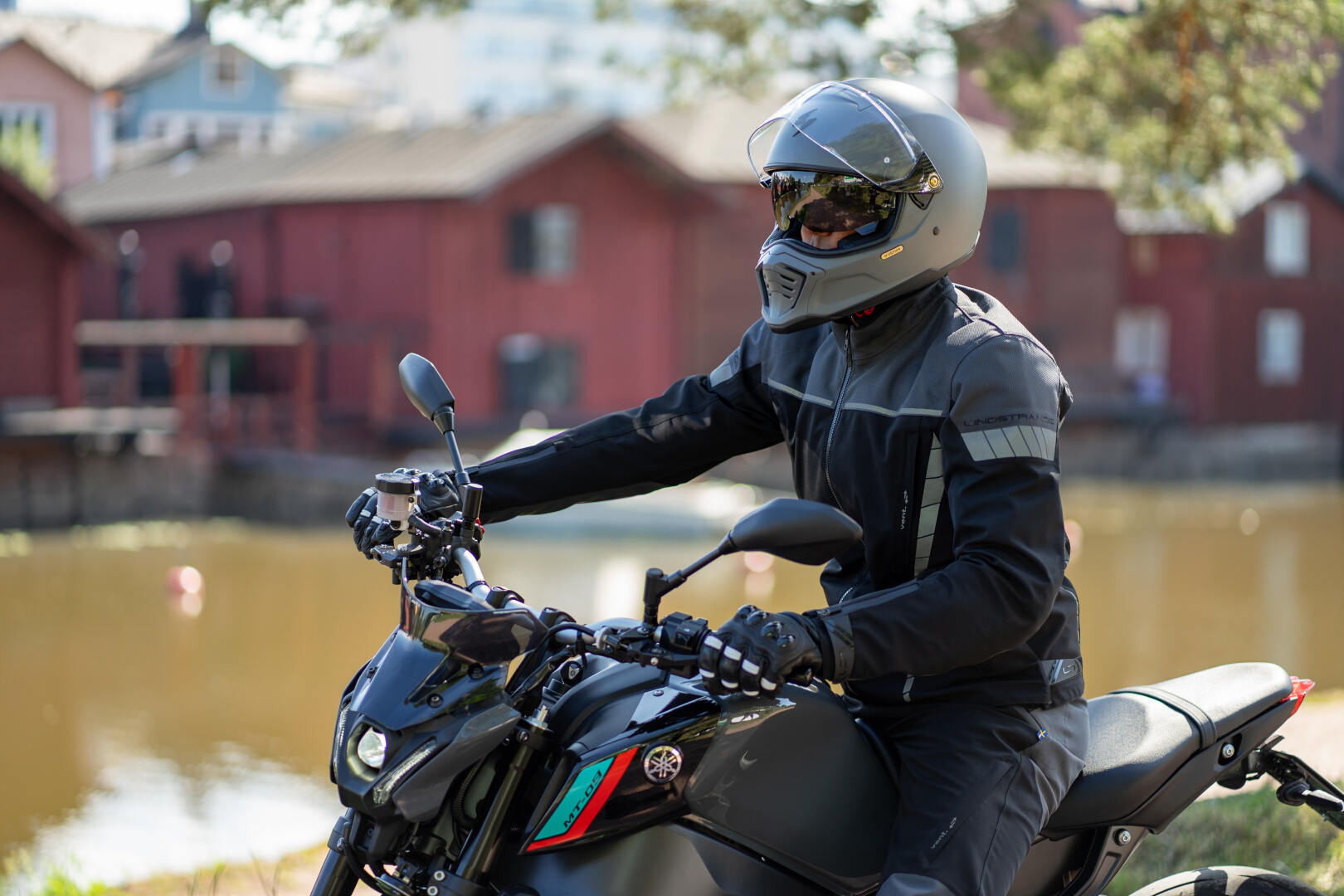 Lindstrands Bydalen waterproof Motorcycle Textile Jacket 46 Figure 7