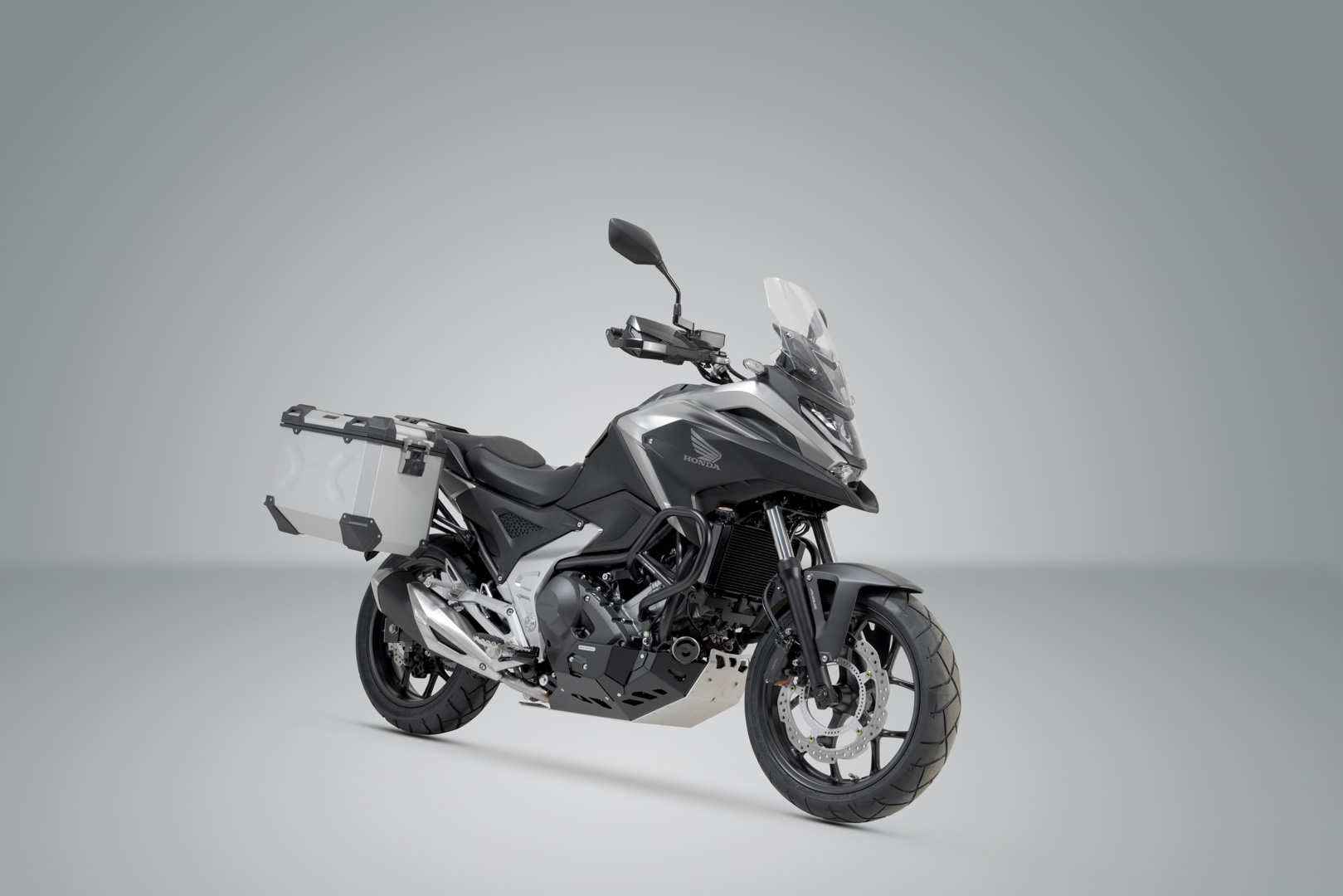 Sistem de carcasă din aluminiu SW-Motech TRAX ADV - Argintiu. 45/45 l. Honda NC750X/XD (20-). Figura 2