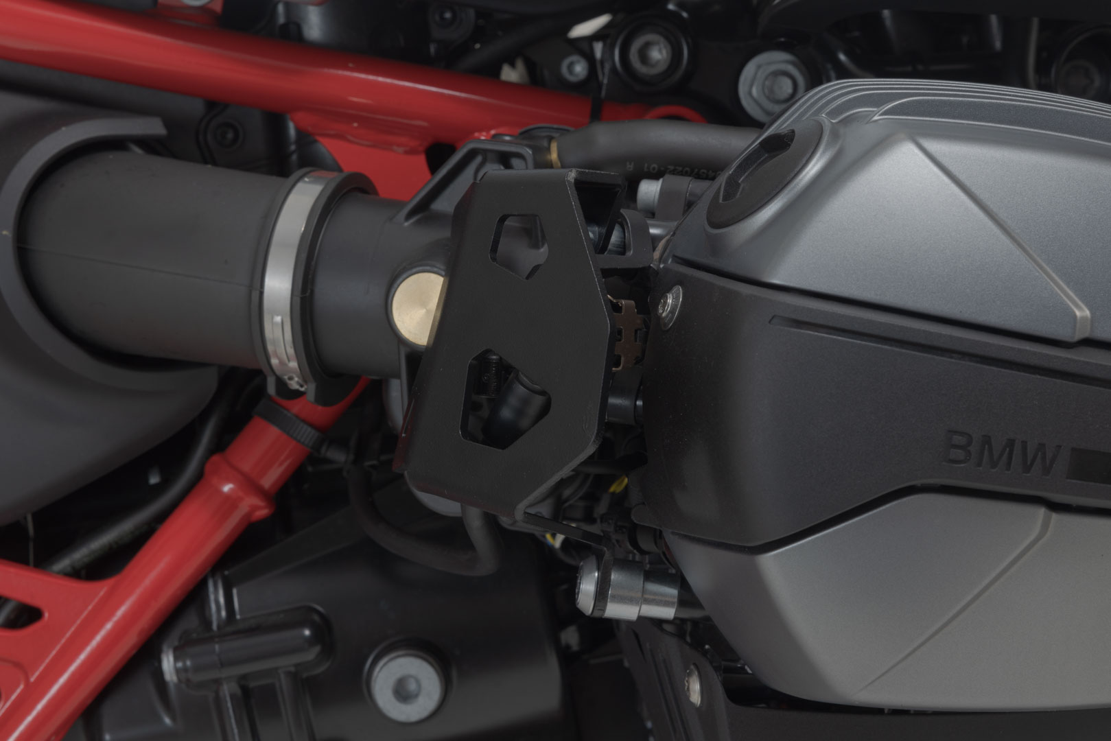 Set de huse pentru injector SW-Motech - Negru. Modele BMW. Figura 1